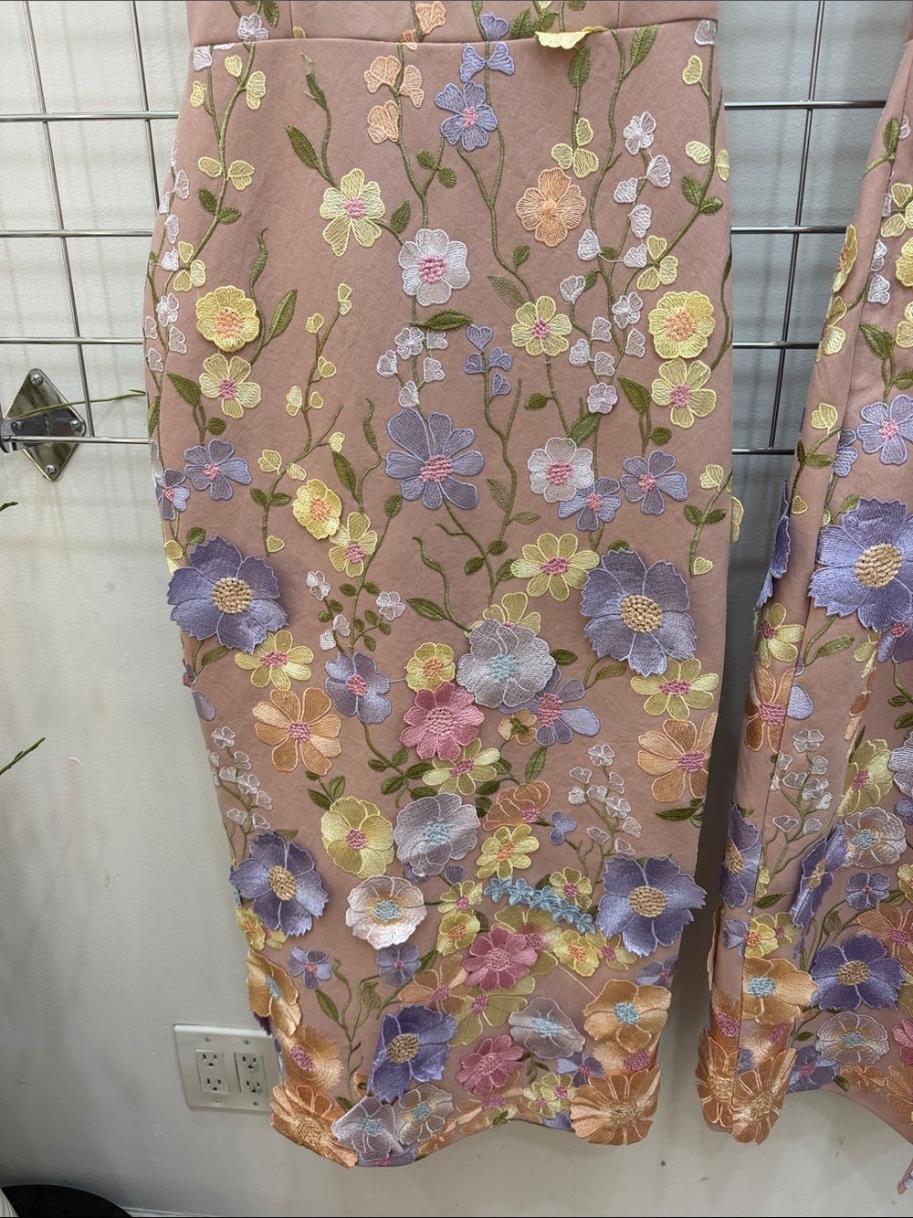 Avec Les Filles Blush 3D Floral Embroidered Midi Dress with Lavender Straps - Picture 4 of 8